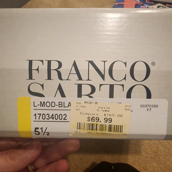 Mid high boots - Picture 5 of 5